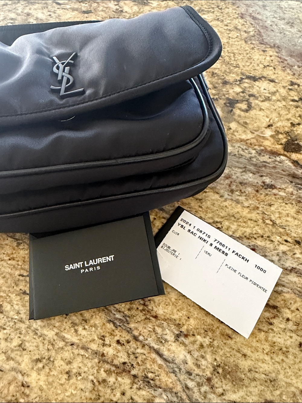 Saint Laurent Matte Black
Niki small messenger bag nylon .
AUTHENTIC! - Picture 7 of 7